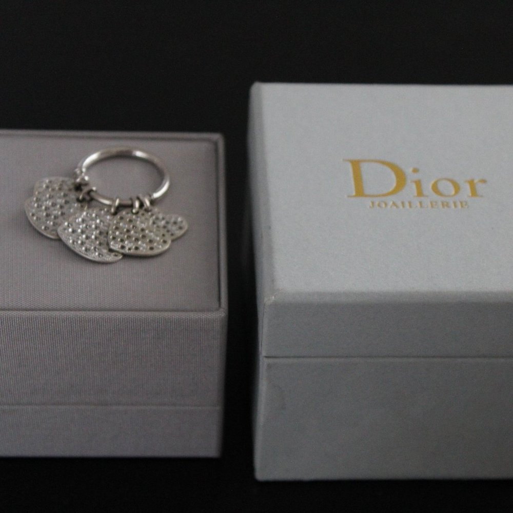 Christian Dior 18K White Gold Diamond Heart Dangle Ring - Picture 3 of 7